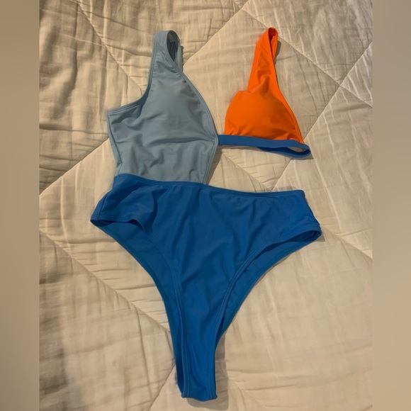 SHEIN bathing suit bundle - Picture 1 of 7